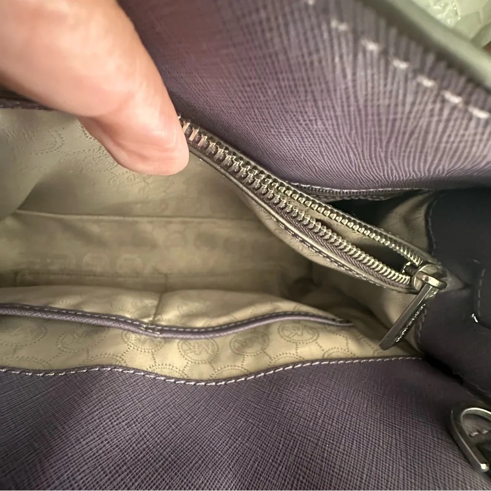 Michael Kors Lavender Saffiano Leather Satchel Bag With Detachable Strap & Dust - Picture 7 of 16